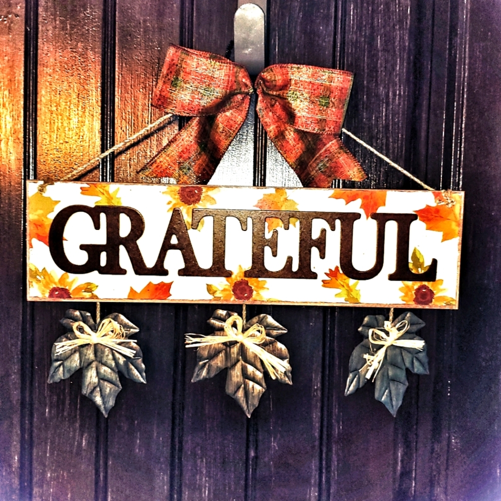 Welcome or Grateful Harvest Wreath Sign